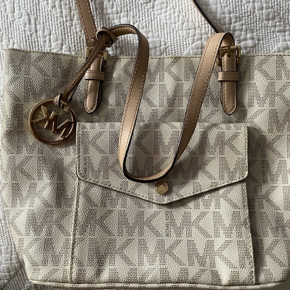 Michae Kors white logo handbag & wallet bundle - Picture 2 of 13